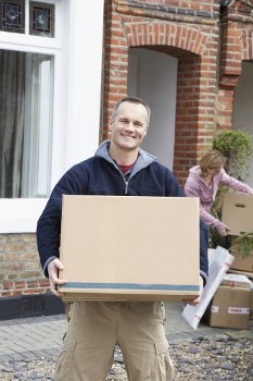Customer placing a storage booking agreement